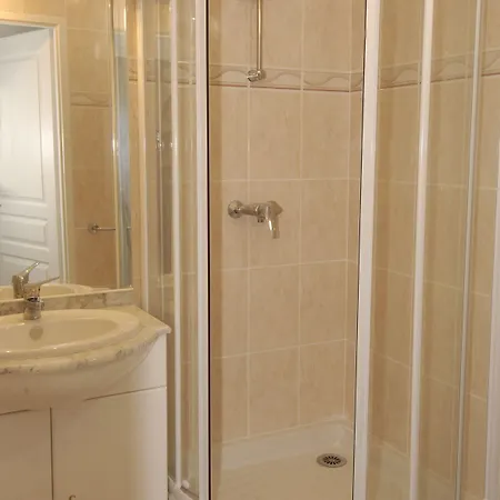 Lagrange - D'este 公寓式酒店