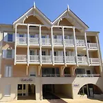 Aparthotel Lagrange - D'este 3*