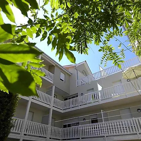 Lagrange - D'este Apartahotel 3*